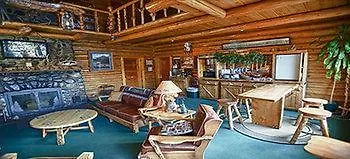 Twin Pines And Cabins Hotel